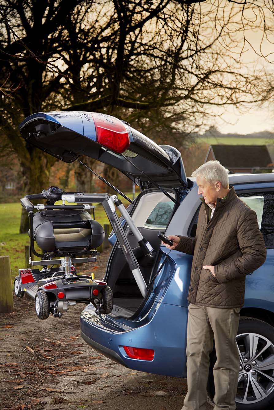 Mobility Innovations Smart Lifter LP Vehicle Wheelchair/Scooter Hoist